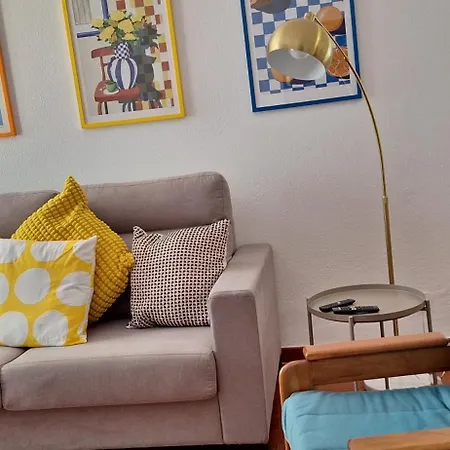 Chill By The Sea- Албуфейра