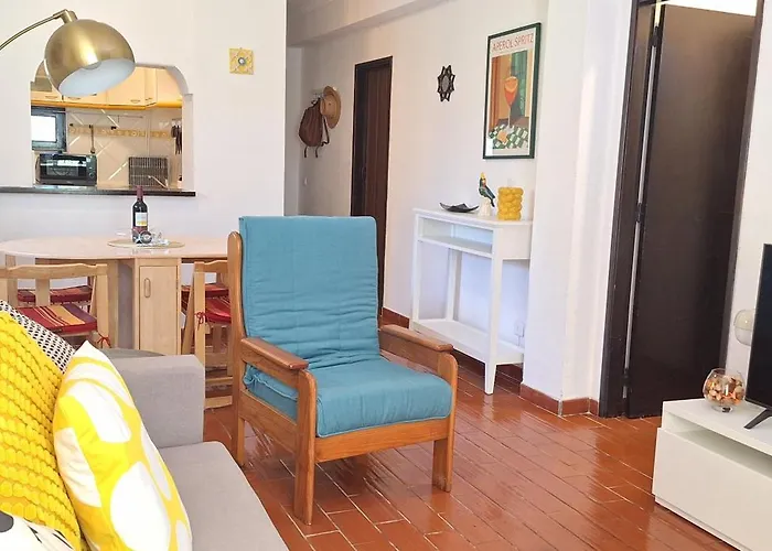Chill By The Sea- Appartement